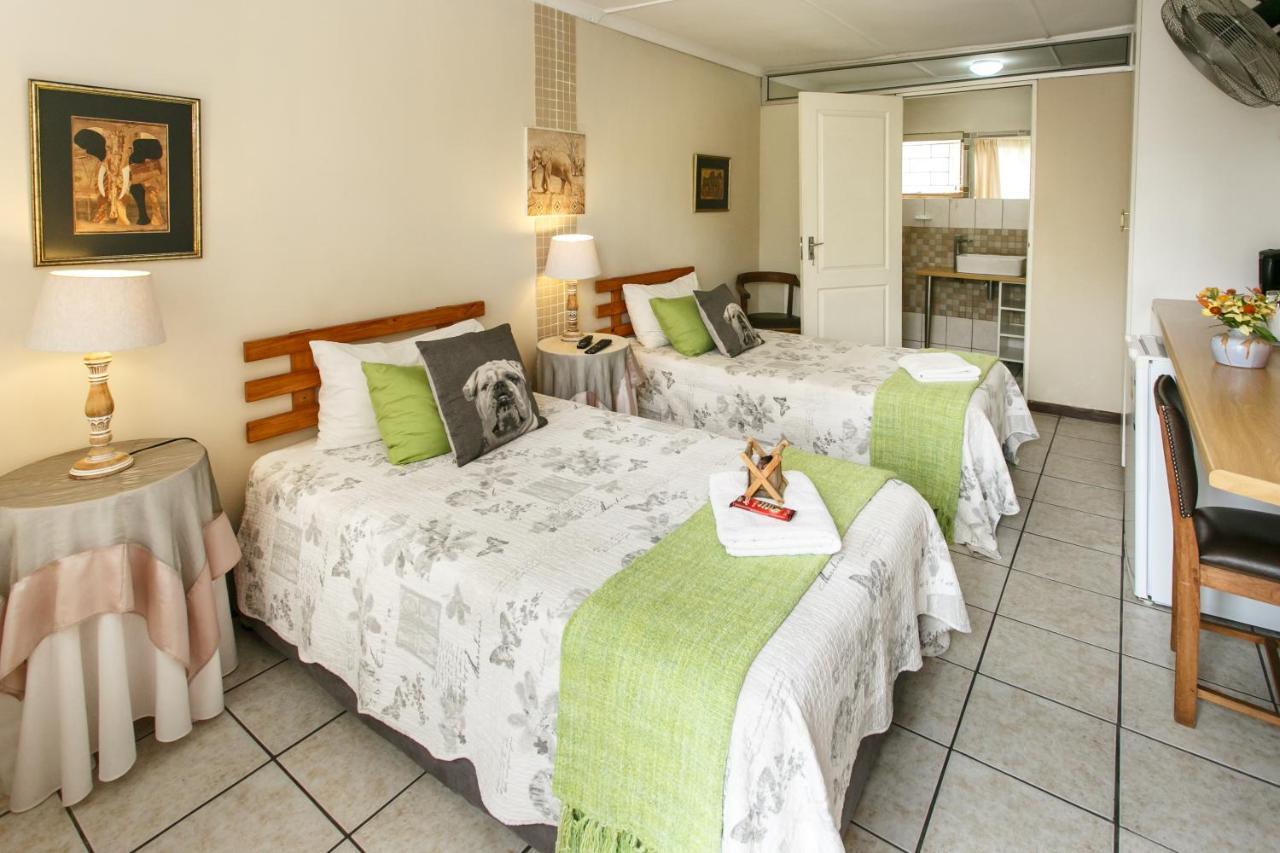 Langenhoven B&B Oudtshoorn Exterior photo